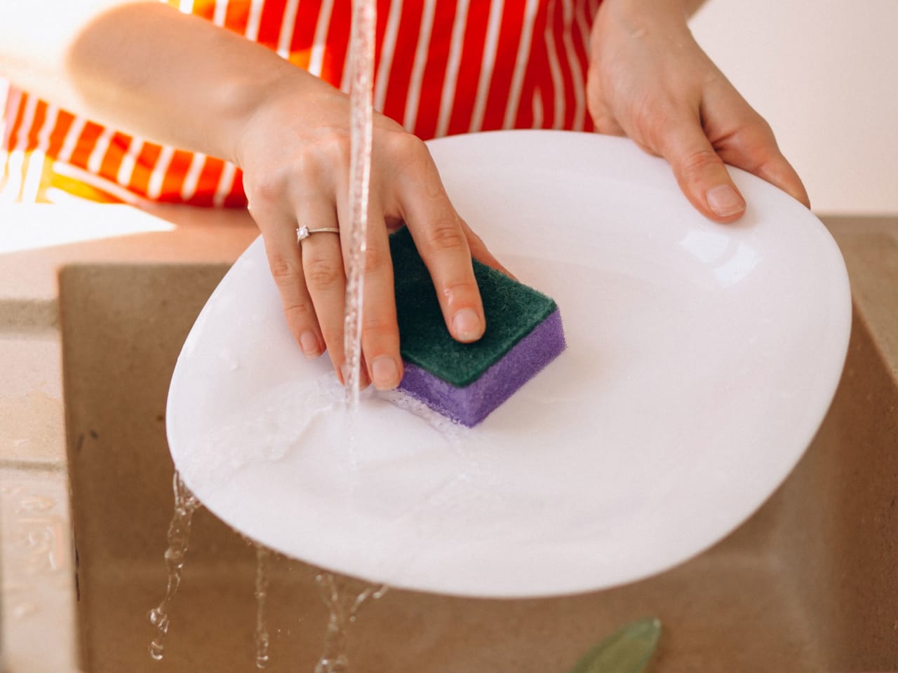 How to Wash Dishes by Hand in a Proper Way Panomnom